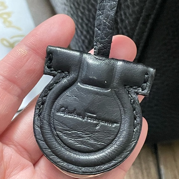 Salvatore Ferragamo Gancini Leather Tote - Picture 4 of 16